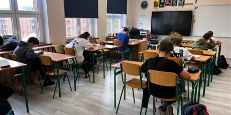 Powiększ grafikę: alemozgi-718327.jpg