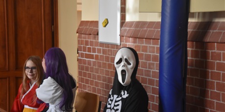 Powiększ grafikę: hallween-wigilia-wszystkich-swietych-652193.jpg