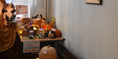 Powiększ grafikę: hallween-wigilia-wszystkich-swietych-652194.jpg