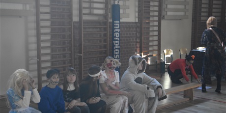 Powiększ grafikę: hallween-wigilia-wszystkich-swietych-652195.jpg