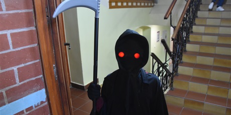 Powiększ grafikę: hallween-wigilia-wszystkich-swietych-652197.jpg