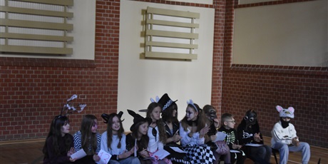 Powiększ grafikę: hallween-wigilia-wszystkich-swietych-652206.jpg