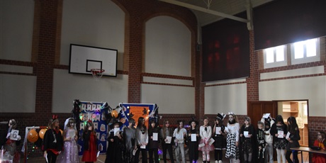 Powiększ grafikę: hallween-wigilia-wszystkich-swietych-652208.jpg