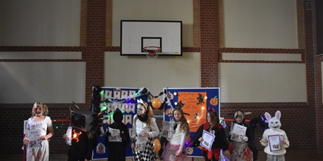 Powiększ grafikę: hallween-wigilia-wszystkich-swietych-652212.jpg