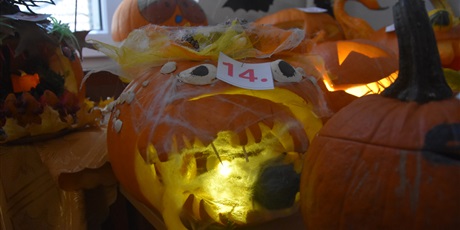 Powiększ grafikę: hallween-wigilia-wszystkich-swietych-652217.jpg