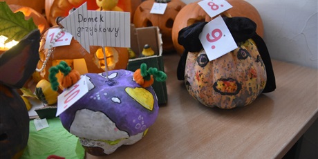 Powiększ grafikę: hallween-wigilia-wszystkich-swietych-652223.jpg