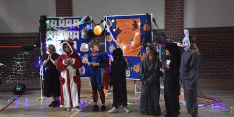 Powiększ grafikę: hallween-wigilia-wszystkich-swietych-652237.jpg