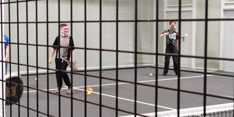 Powiększ grafikę: klasa-va-poznaje-padel-628958.jpg