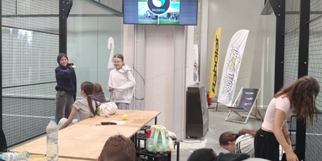 Powiększ grafikę: klasa-va-poznaje-padel-628959.jpg