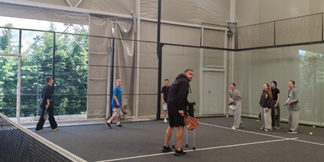 Powiększ grafikę: klasa-va-poznaje-padel-628965.jpg