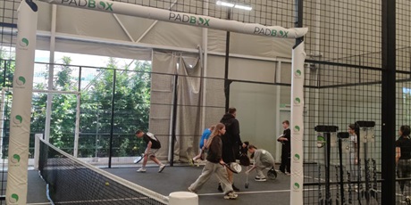 Powiększ grafikę: klasa-va-poznaje-padel-628972.jpg