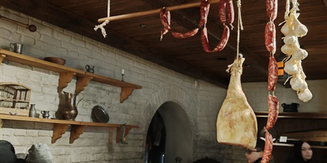 Powiększ grafikę: klasy-6a-i-6b-w-muzeum-morskim-677448.jpg