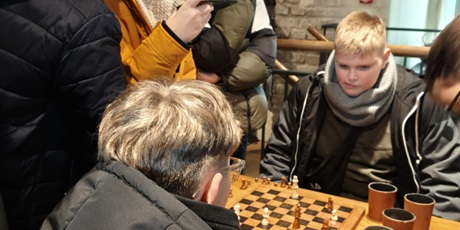 Powiększ grafikę: klasy-6a-i-6b-w-muzeum-morskim-677453.jpg