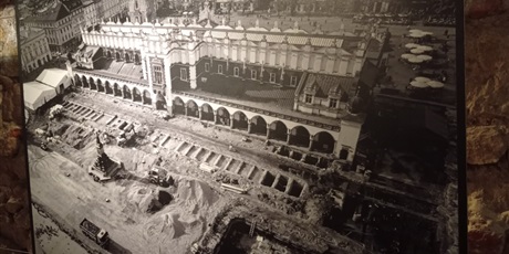 Powiększ grafikę: krakow-pierwszy-i-nie-ostatni-raz-625794.jpg