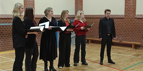 Powiększ grafikę: milosc-nie-jedno-ma-imie-677472.jpg