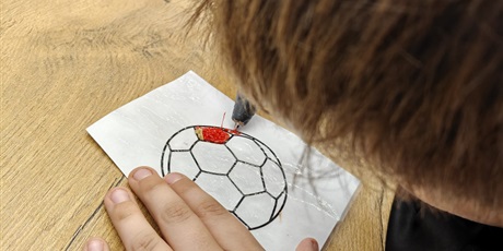 Powiększ grafikę: mobilne-laboratorium-mlodych-odkrywcow-646612.jpg
