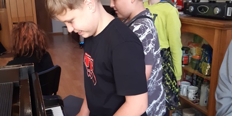 Powiększ grafikę: organy-to-potezny-instrument-622503.jpg