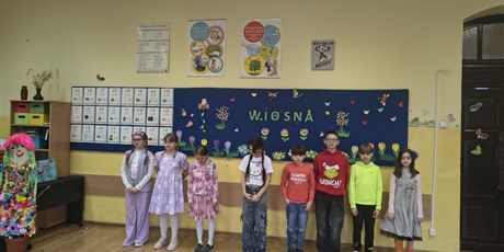 Powiększ grafikę: piegowata-wiosna-w-naszej-szkole-682504.jpg