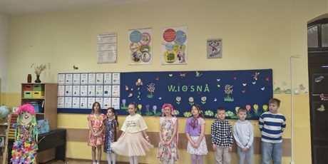 Powiększ grafikę: piegowata-wiosna-w-naszej-szkole-682505.jpg