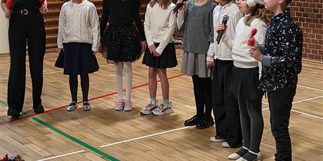 Powiększ grafikę: spotkanie-z-koleda-670254.jpg