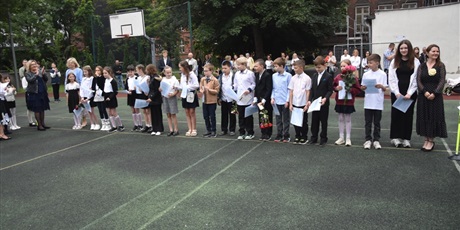 Powiększ grafikę: w-koncu-wakacje-630477.jpg