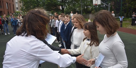 Powiększ grafikę: w-koncu-wakacje-630478.jpg