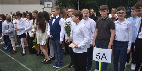 Powiększ grafikę: w-koncu-wakacje-630488.jpg