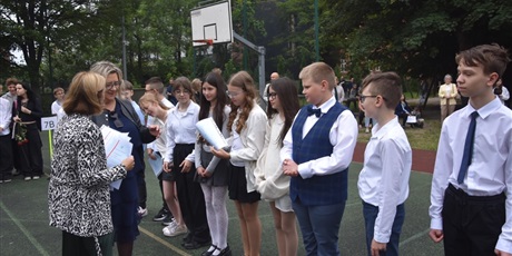Powiększ grafikę: w-koncu-wakacje-630495.jpg