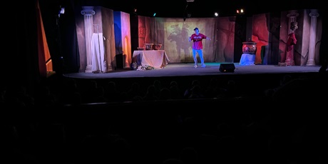 Wyjście do teatru na spektakl „W krainie mitów”