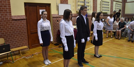 Powiększ grafikę: zakonczenie-roku-szkolnego-2020-2021-282533.jpg