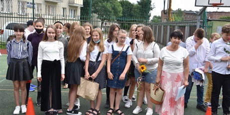 Powiększ grafikę: zakonczenie-roku-szkolnego-2020-2021-285325.jpg