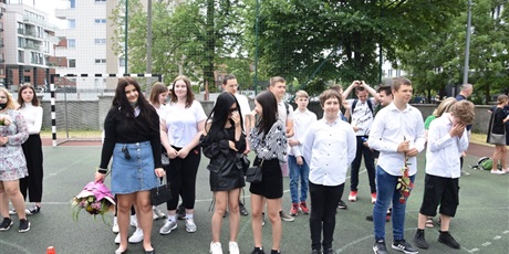 Powiększ grafikę: zakonczenie-roku-szkolnego-2020-2021-285328.jpg