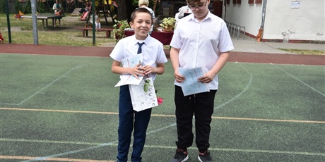 Powiększ grafikę: zakonczenie-roku-szkolnego-2020-2021-285342.jpg