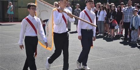 Powiększ grafikę: zakonczenie-roku-szkolnego-2025-2026-705538.jpg