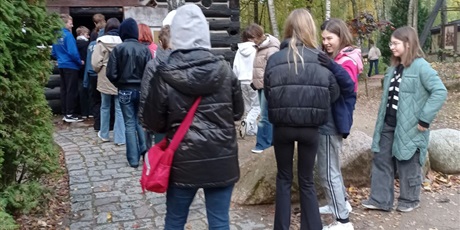 Powiększ grafikę: zielona-szkola-raport-z-frontu-schodno-wdzydzki-park-krajobrazowy-718241.jpg