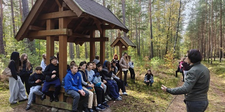 Powiększ grafikę: zielona-szkola-raport-z-frontu-schodno-wdzydzki-park-krajobrazowy-718254.jpg
