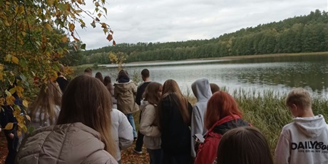 Powiększ grafikę: zielona-szkola-raport-z-frontu-schodno-wdzydzki-park-krajobrazowy-718257.jpg
