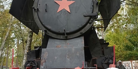 Powiększ grafikę: zielona-szkola-raport-z-frontu-schodno-wdzydzki-park-krajobrazowy-718262.jpg